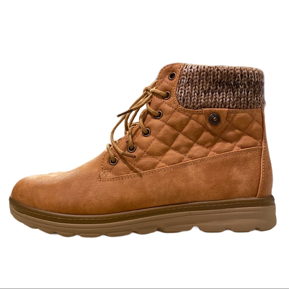 Globalwin • 1826 Fashion Boots, Women’s Size 8.5